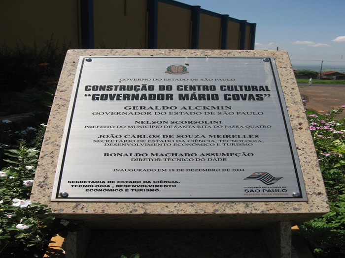 Placa do Acervo Mario Covas